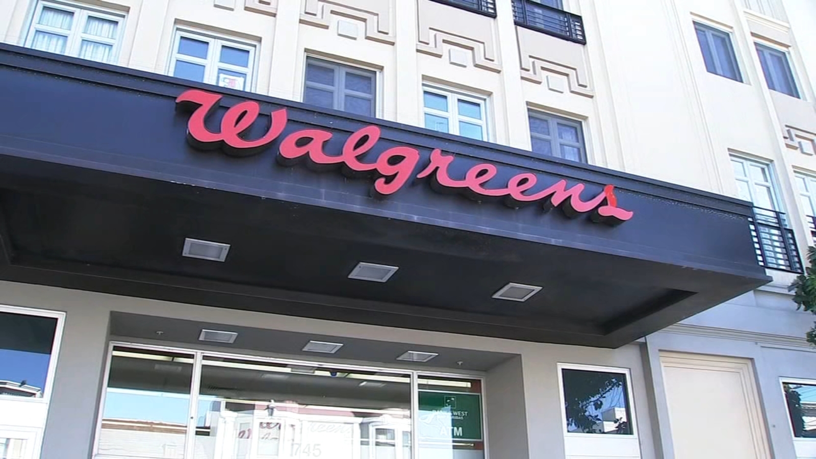 San Francisco Walgreens suspects: 8 arrested, including juveniles as young as 12 years old, in retail crime spree, SFPD says [Video]