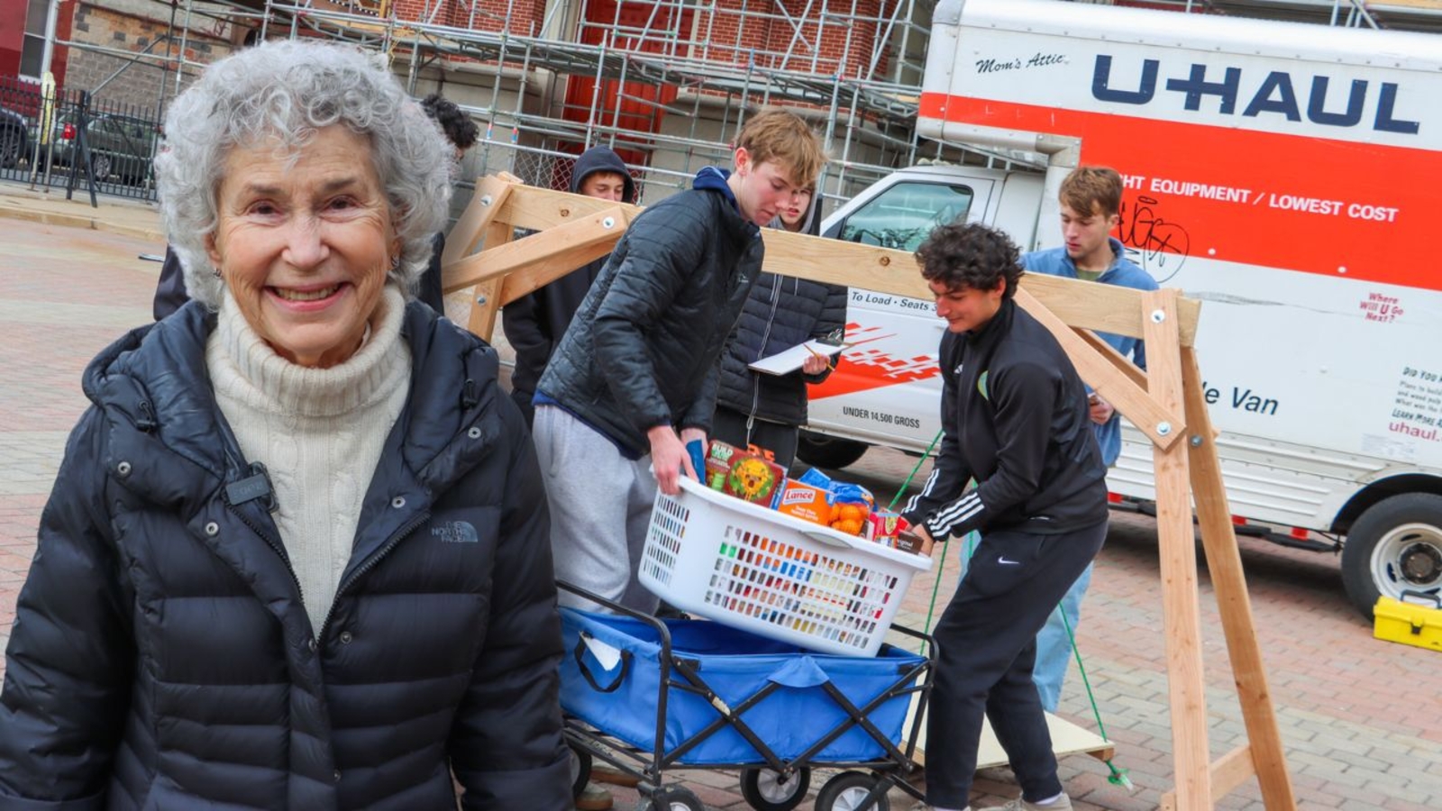 St. Joe’s Prep and ‘Connectedly’ give thanks to local grandparents for Thanksgiving [Video]