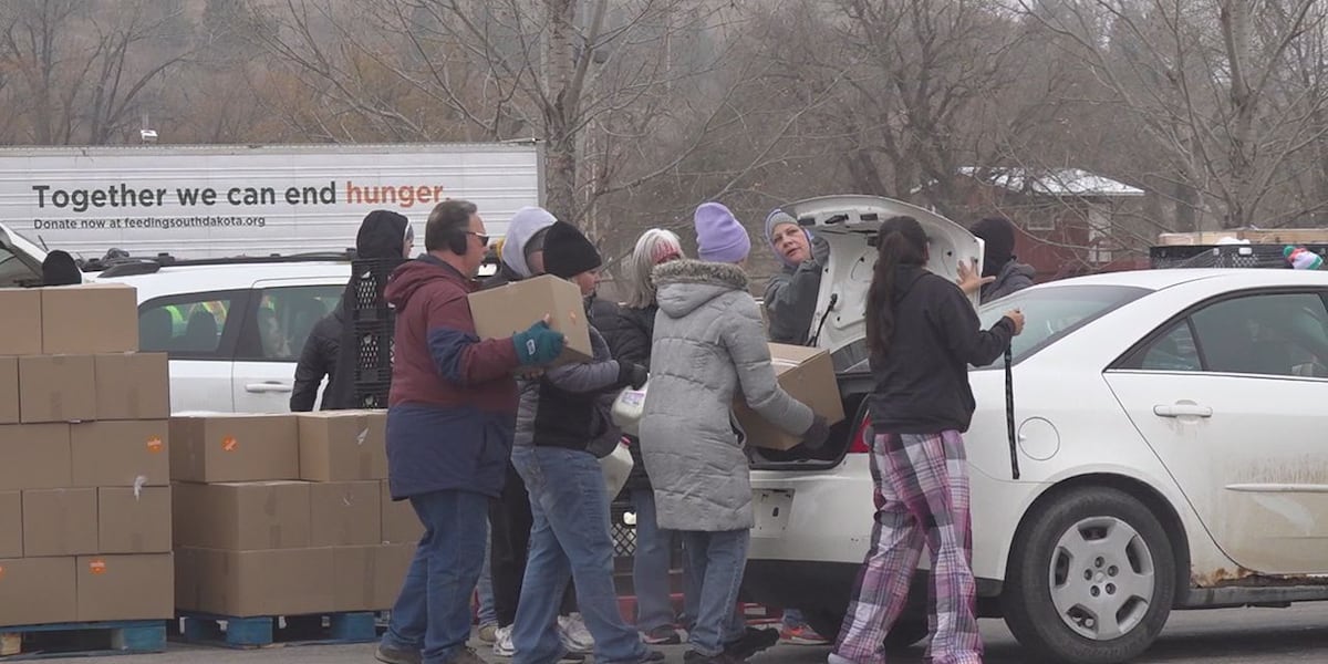 Feeding South Dakota hosts Thanksgiving meal handout ahead of the holiday [Video]