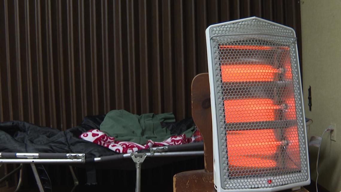 Warner Robins Church offers heating shelter to homeless community [Video]