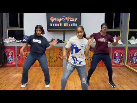 Jhak Maar Ke - Desi Boyz | Dance Cover | John Abraham, Deepika Padukone @step2stepdancestudio [Video]