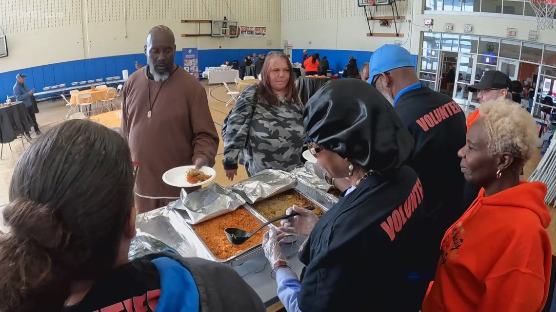 Thanksgiving at the Wilson-Gray YMCA always comes early [Video]