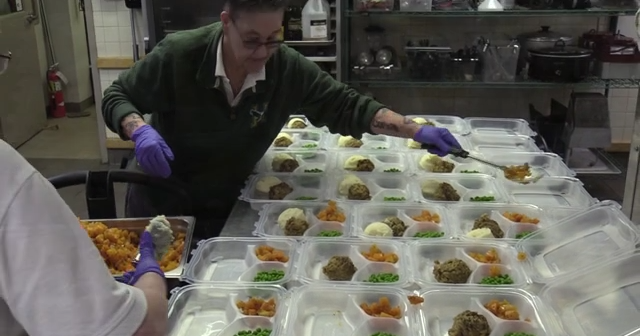 Husson University helps feed locals in need on Thanksgiving | Local News [Video]