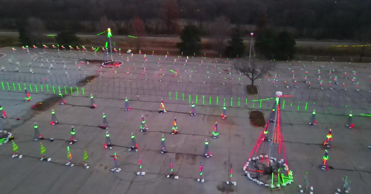 Nebraska Christmas Lights Show at Star City Shores [Video]