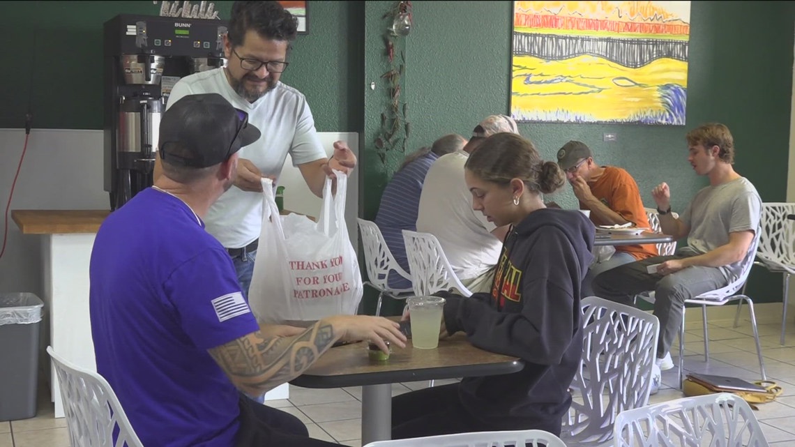 Community shows support for burglarized restaurant. [Video]