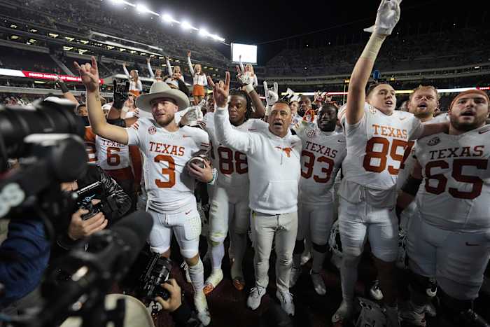 Wisner has career day as No. 3 Texas advances to SEC title game with 17-7 win over No. 20 Texas A&M [Video]