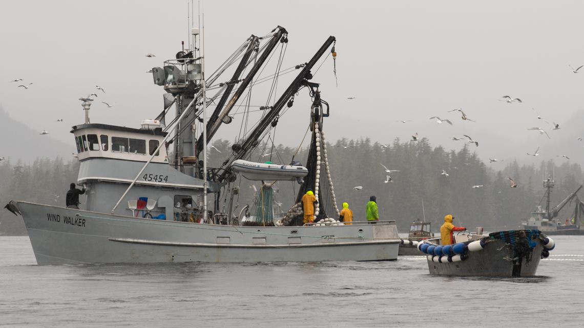 5 missing after boat reportedly capsizes near Alaska [Video]