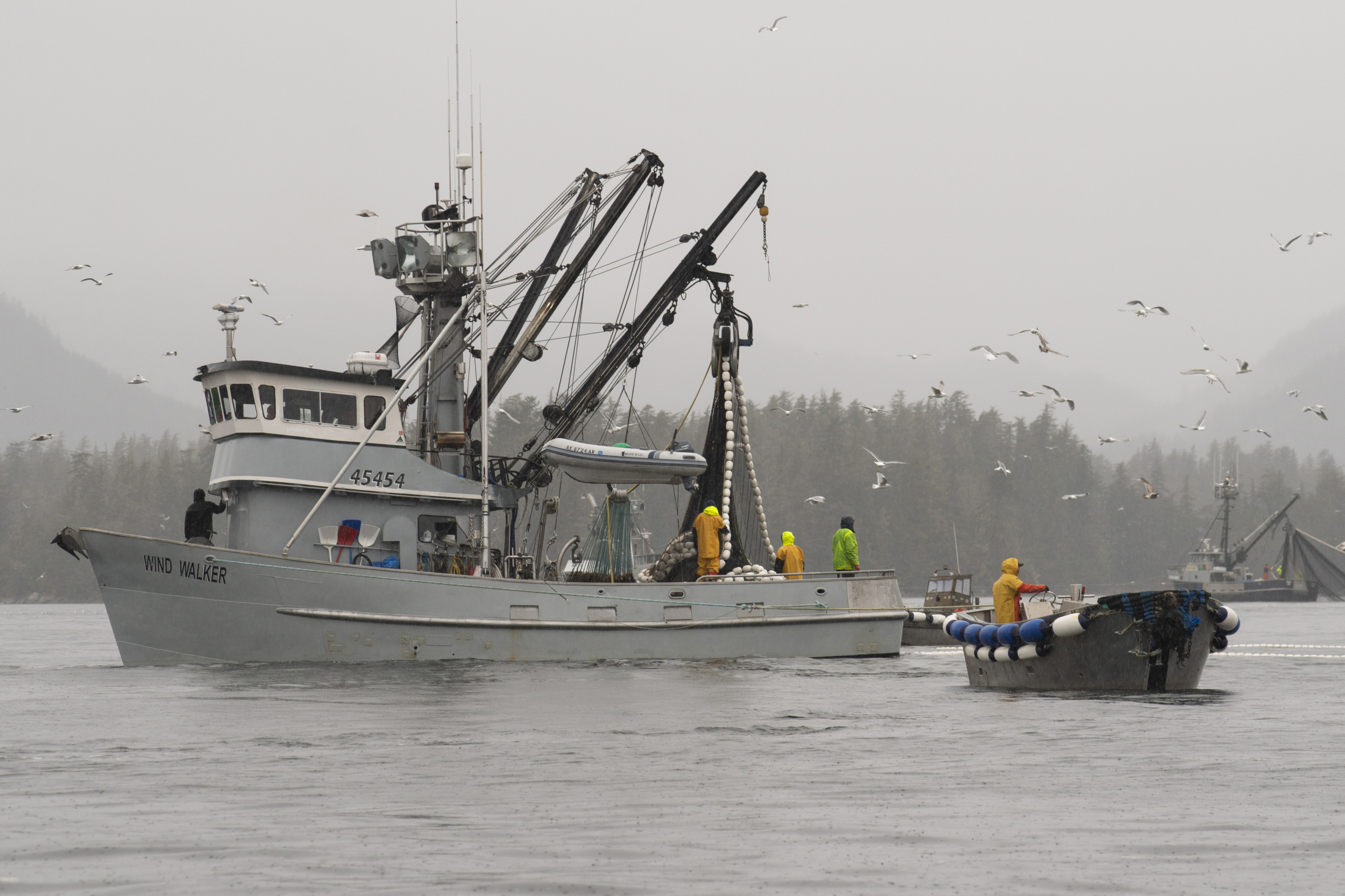 Coast Guard Suspends Search for Missing Crew of Capsized Boat in Alaska [Video]