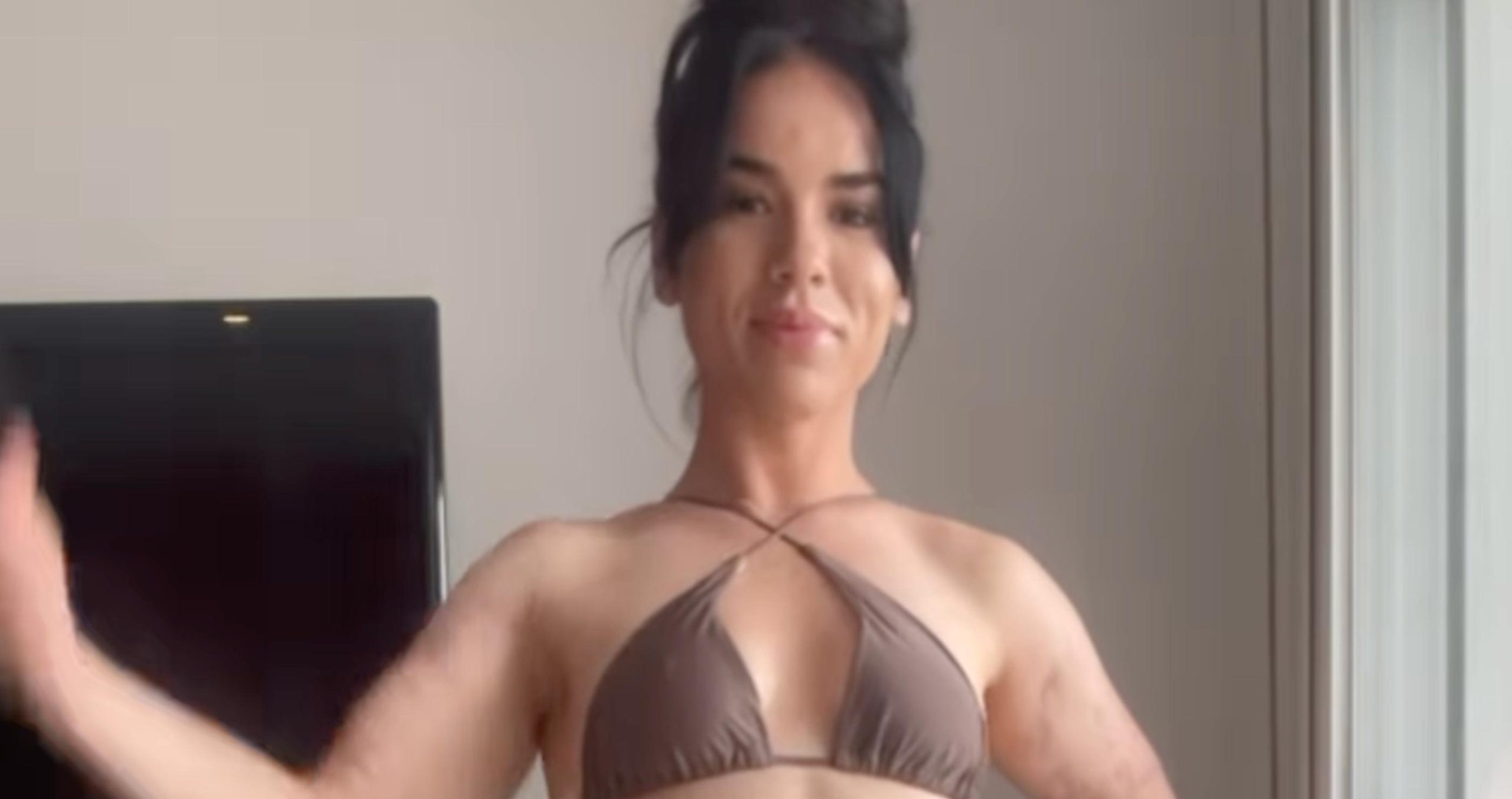 Model Contracts Flesh-Eating Bacteria After Weight Loss Shots Gone Wrong [Video]