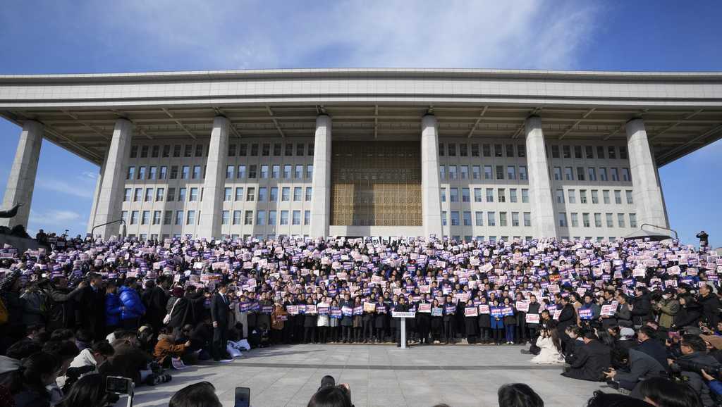 Shock martial law edict in South Korea follows chaotic recent history: A look at the crucial context [Video]