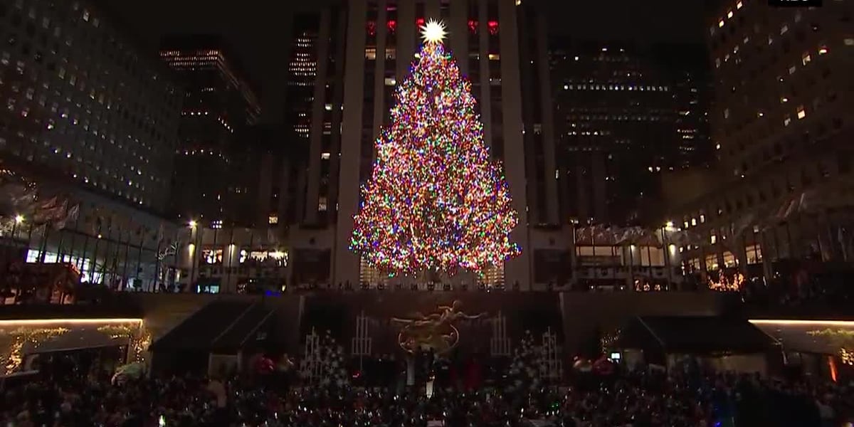 The Rockefeller Center Christmas tree lights up in New York City [Video]