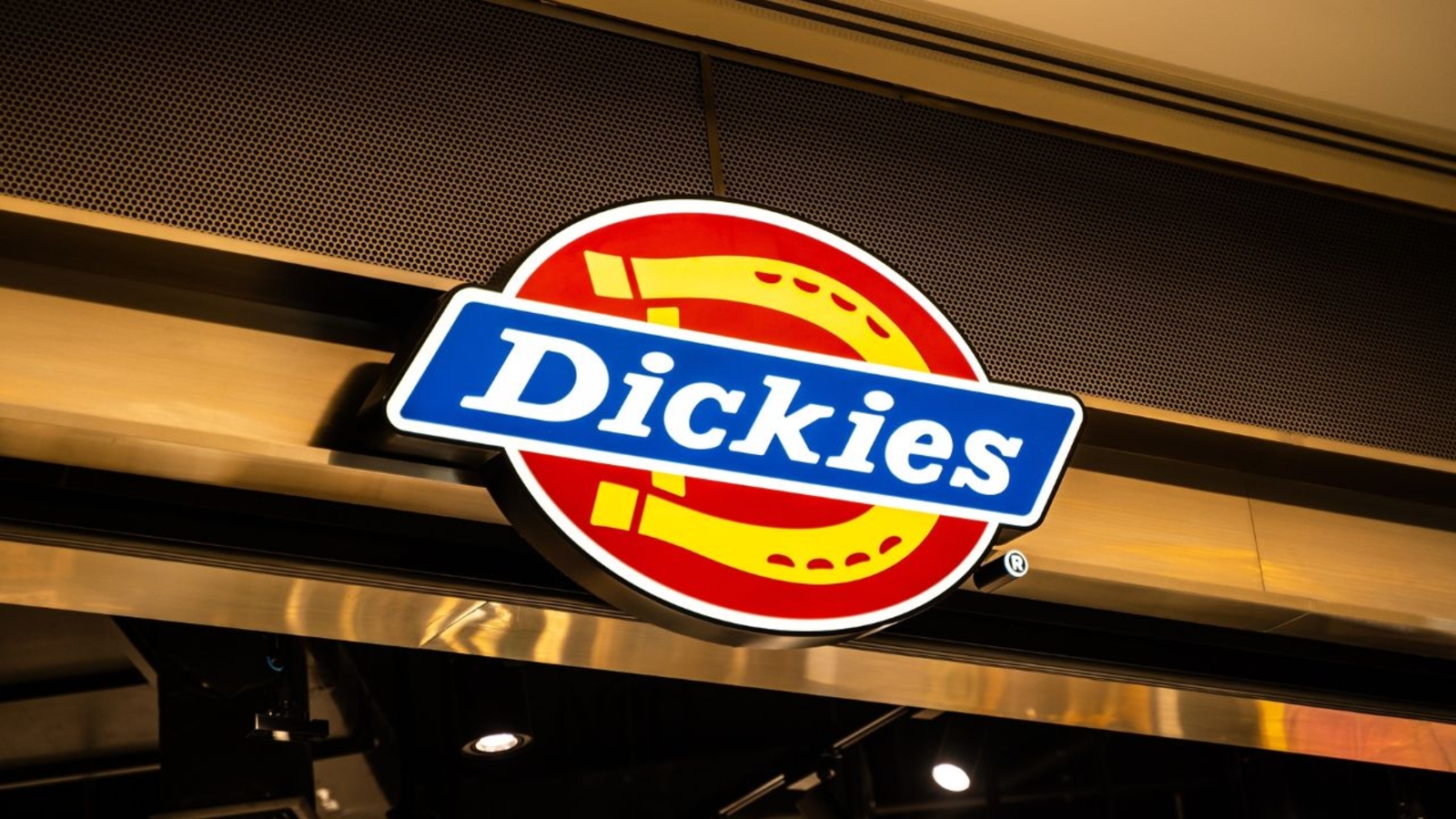 Dickies clothing company moving its headquarters from Texas to Orange County [Video]