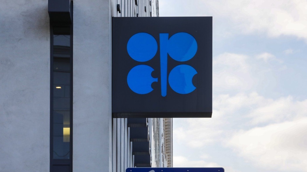 Gas prices: OPEC+ oil alliance stagnates as U.S. rates fall [Video]