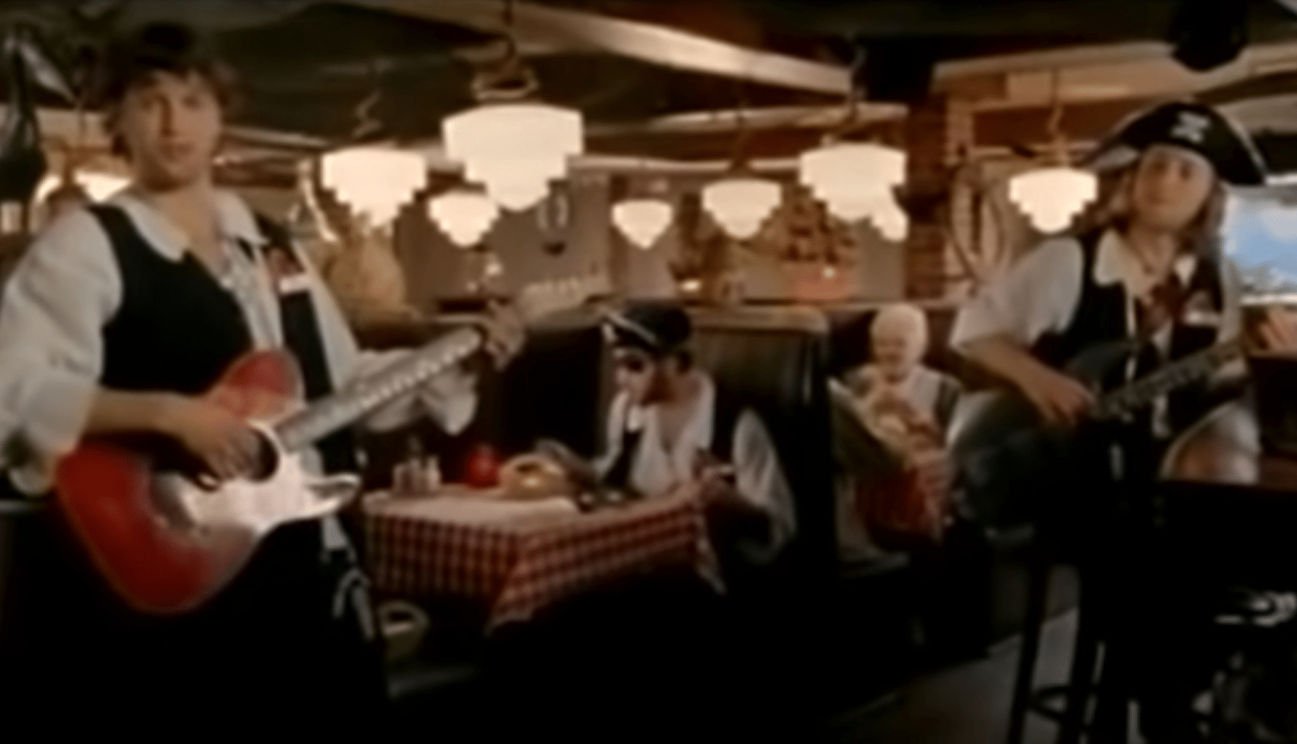 10 Annoying TV Commercial Jingles from the ’80s and ’90s [Video]