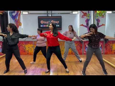 Jawani Janeman Haseen Dilruba | Namak Halaal | Bollywood Dance Choreography | Step2Step Dance Studio [Video]