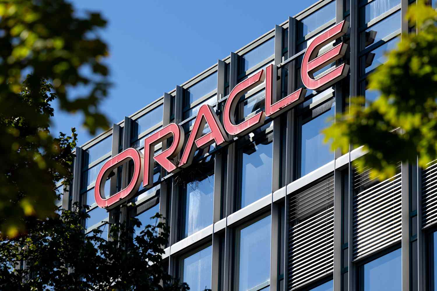 What Wall Street Analysts Think of Oracle’s Stock Ahead of Earnings [Video]