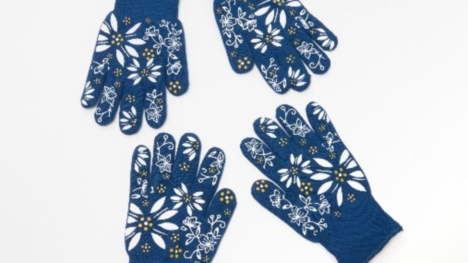 These oven gloves sold by QVC may present a burn hazard [Video]