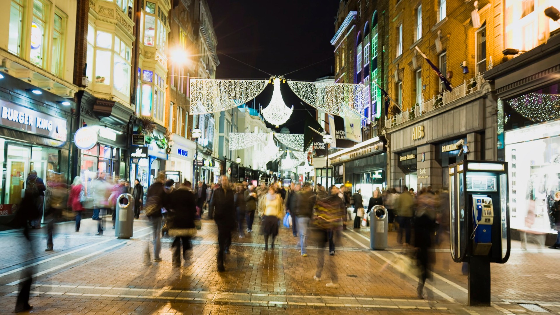 ‘Christmas spend’ warning to save Irish high street shops from oblivion as every 1 spent locally pumps 4 into economy [Video]