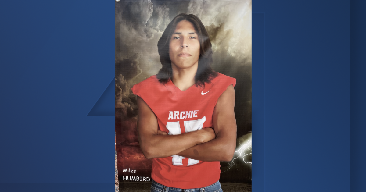 ‘Heartbroken’: Archie R-V School District mourns loss of senior killed in crash [Video]