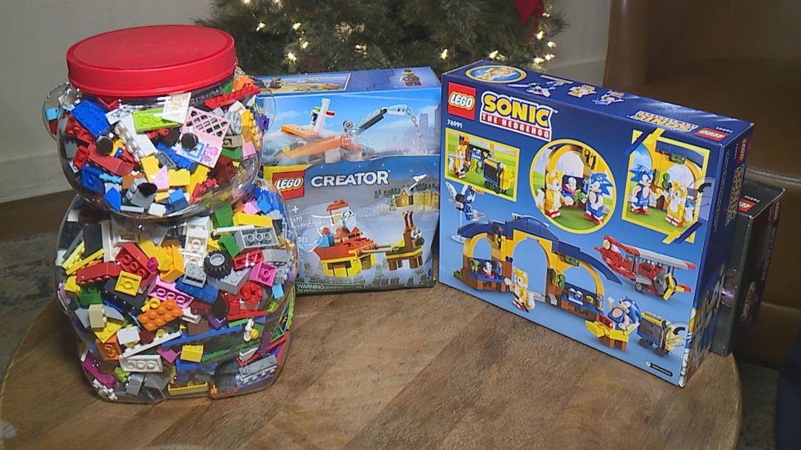 LEGO sets donated to kids by Harrisburg nonprofit [Video]