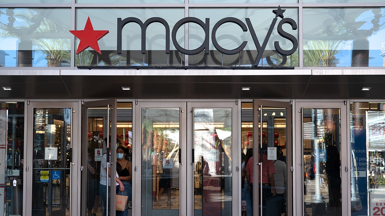 Macy’s activist investors want the retailer to make significant changes [Video]