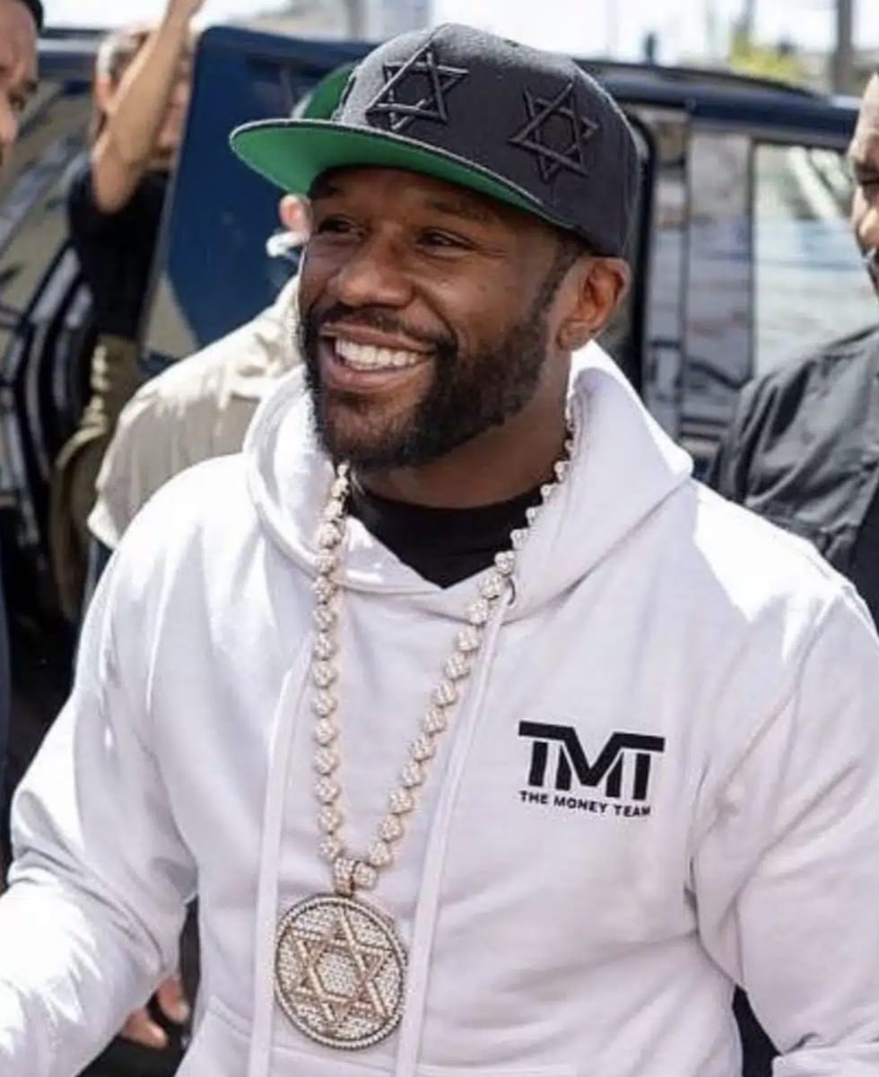 Floyd Mayweather Attacked In London After Declaring Support For Jewish Community [Video]