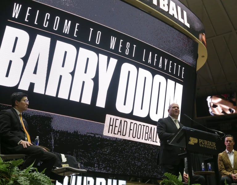 Takeaways from Barry Odom’s introductory press conference [Video]