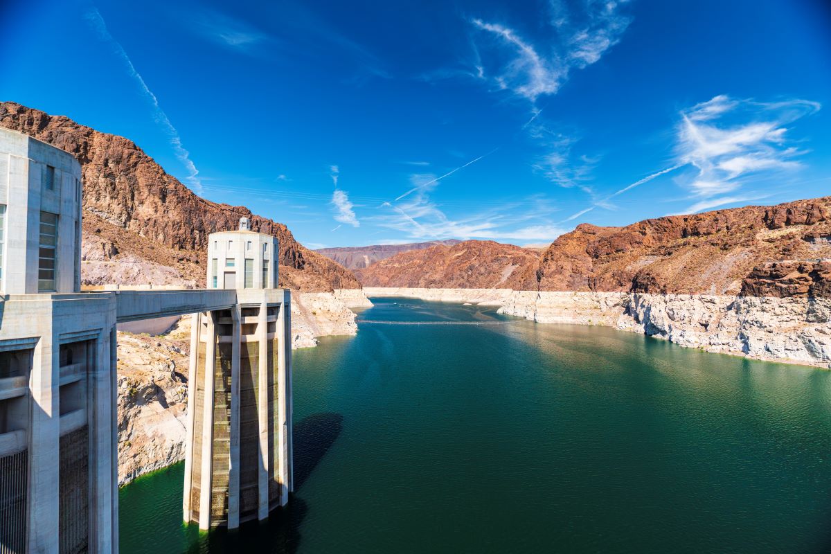 Lake Mead’s Uncertain Future Leads Arizona to Eye Water Imports [Video]