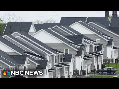 Mortgage refinance demand surges 27% as interest rates drop [Video]