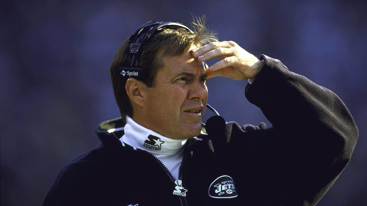 Bill Belichick showed interest in unlikely coaching gig before taking UNC job: reports [Video]