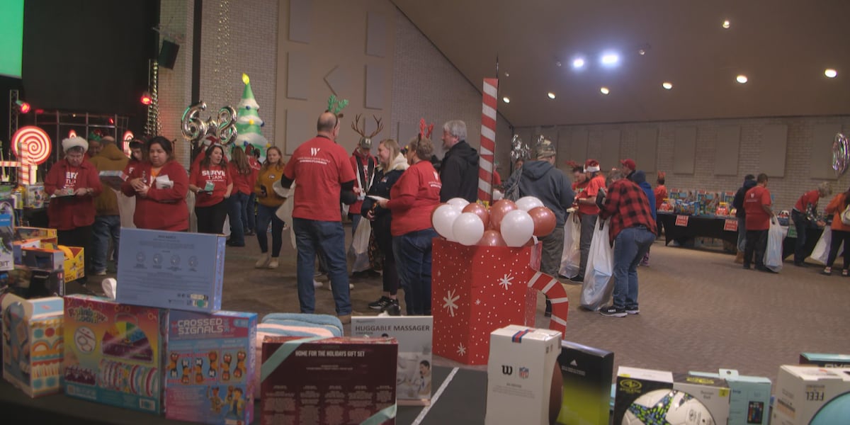 Sioux City church hosts free Christmas shopping outreach [Video]