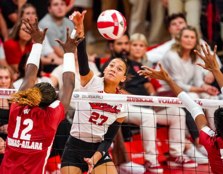 Nebraska-Wisconsin postgame press conference with Lexi Rodriguez, Harper Murray and coach John Cook [Video]