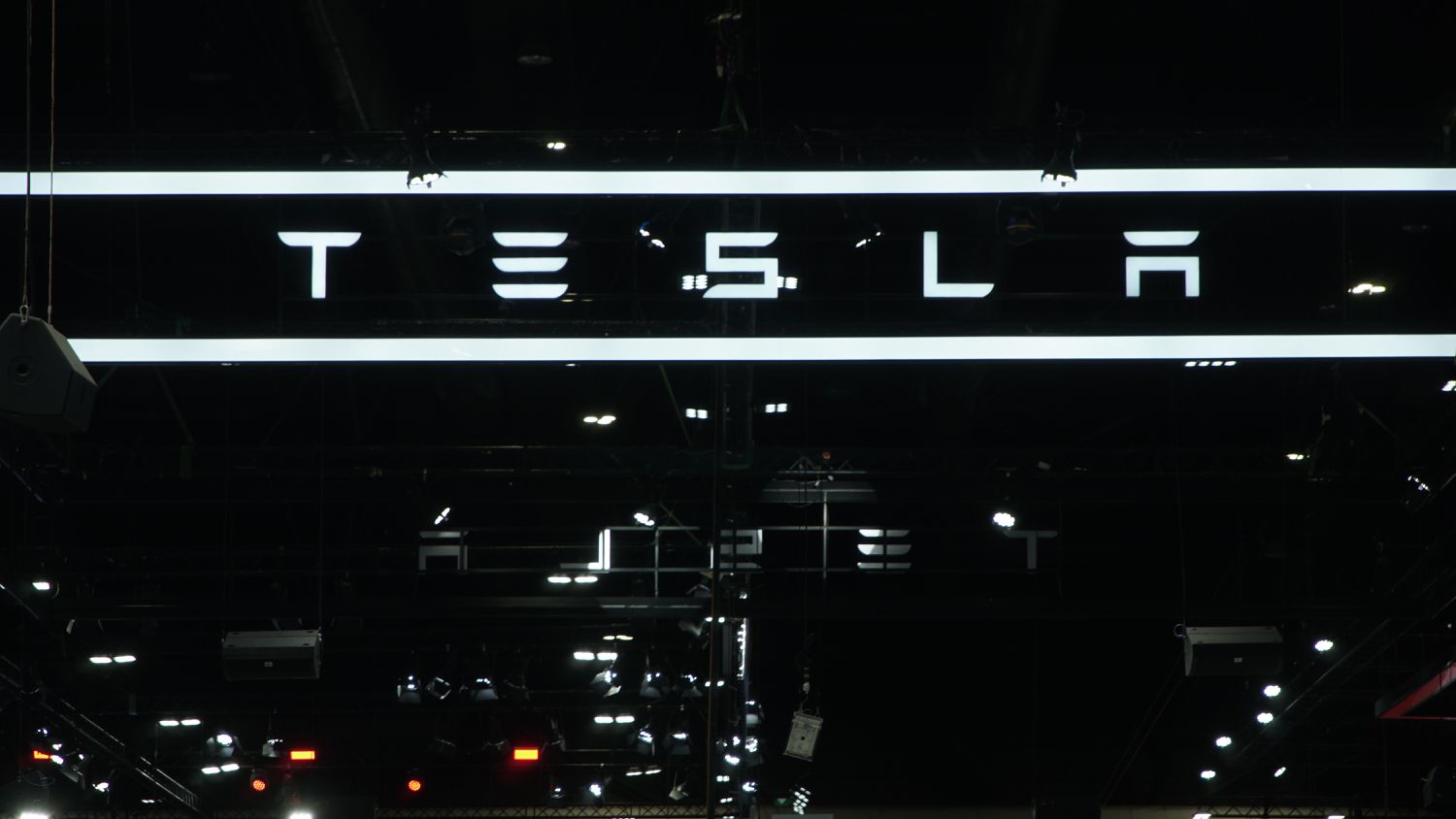 Tesla Stock Hits New All-Time High as Wedbush Boosts Price Target Again [Video]