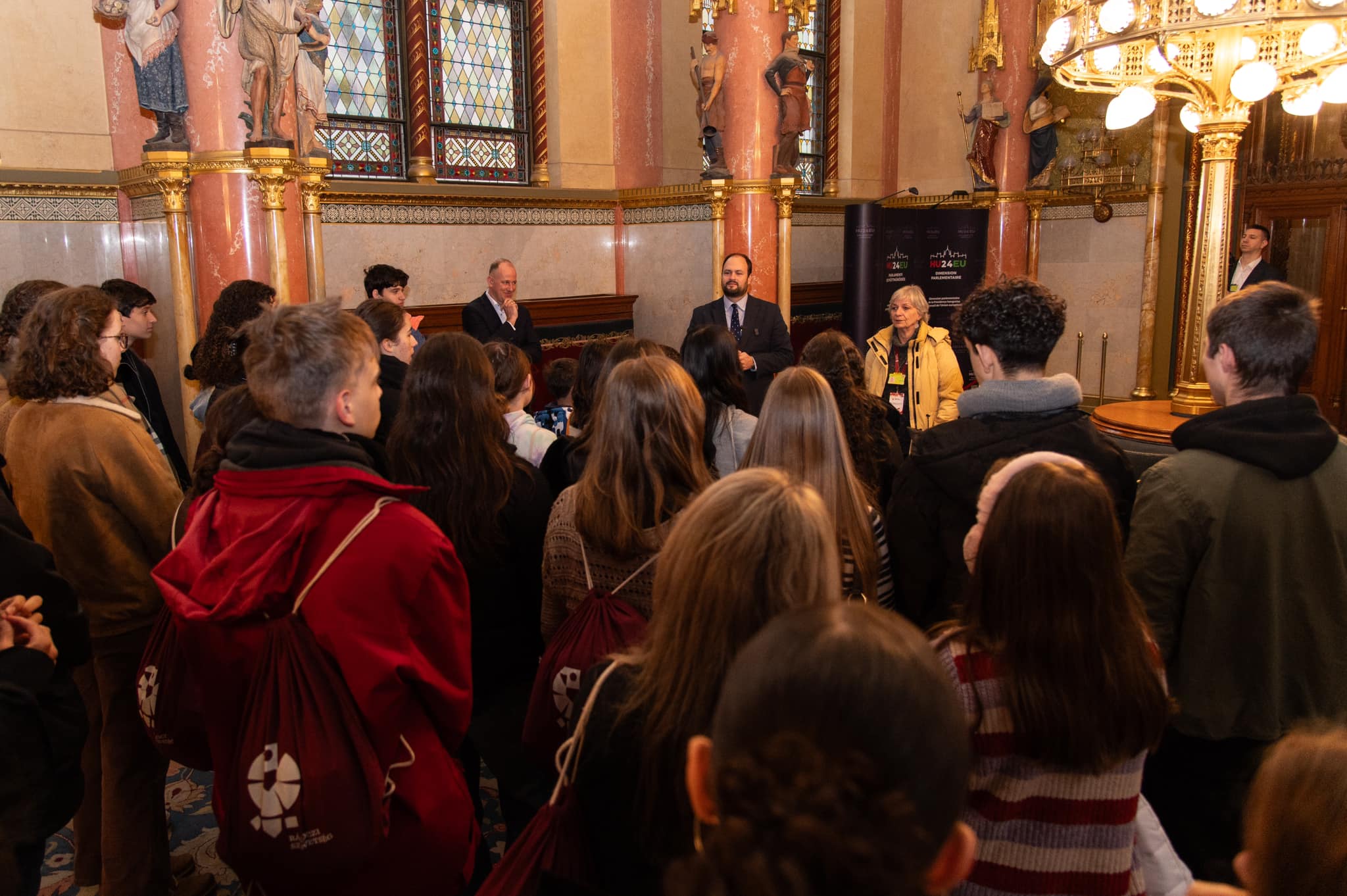 Diaspora Youth Reconnect with Their Roots in the Parliament’s Building [Video]