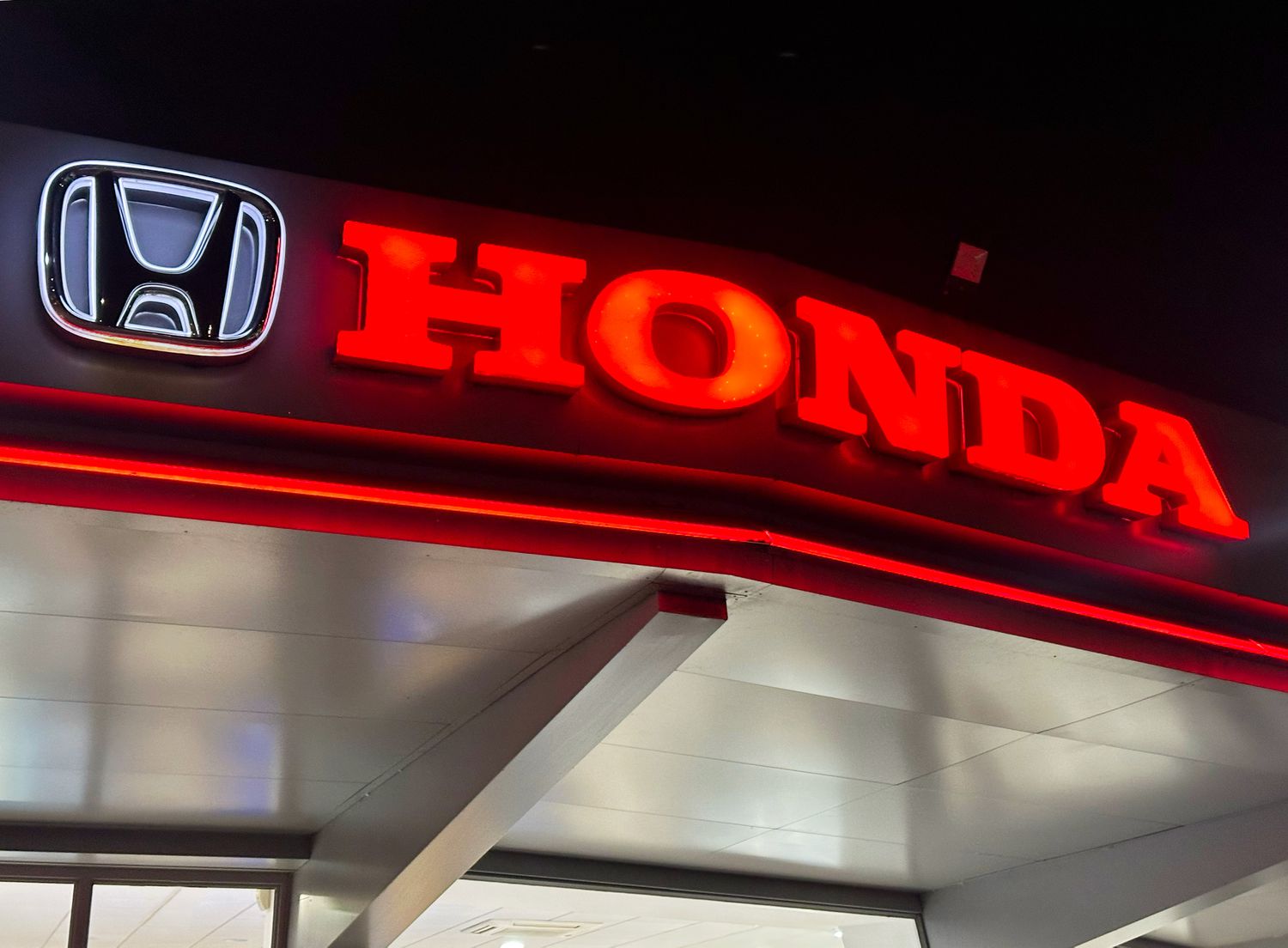 Honda and Nissan Plan to Start Merger Talks, Report Says [Video]