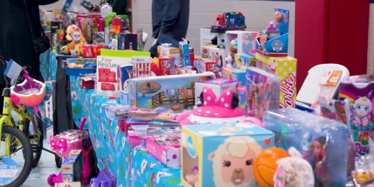 Salvation Army opens its Angel Shop for the Christmas season [Video]