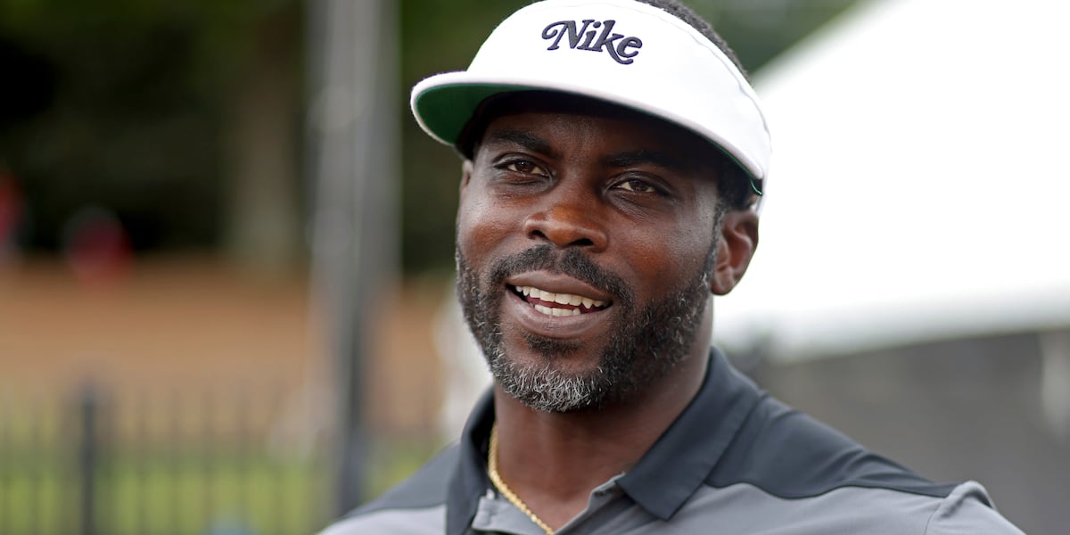 Michael Vick accepts head coaching job at Norfolk State [Video]