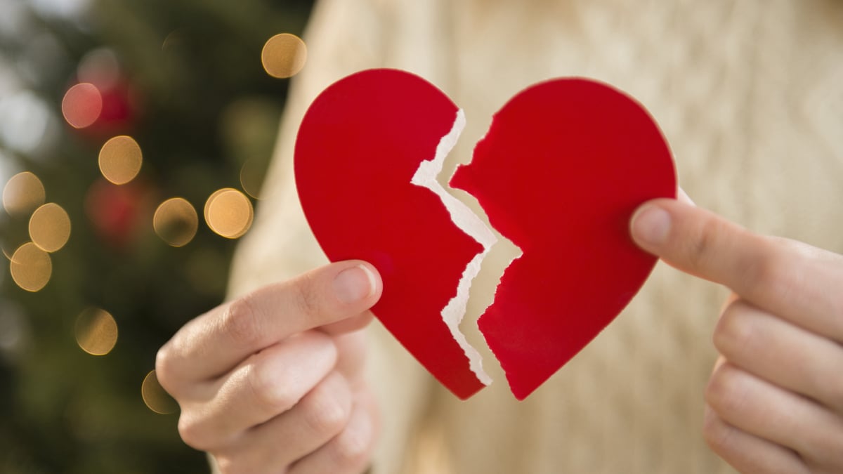 How to cope with heartbreak during the holidays [Video]