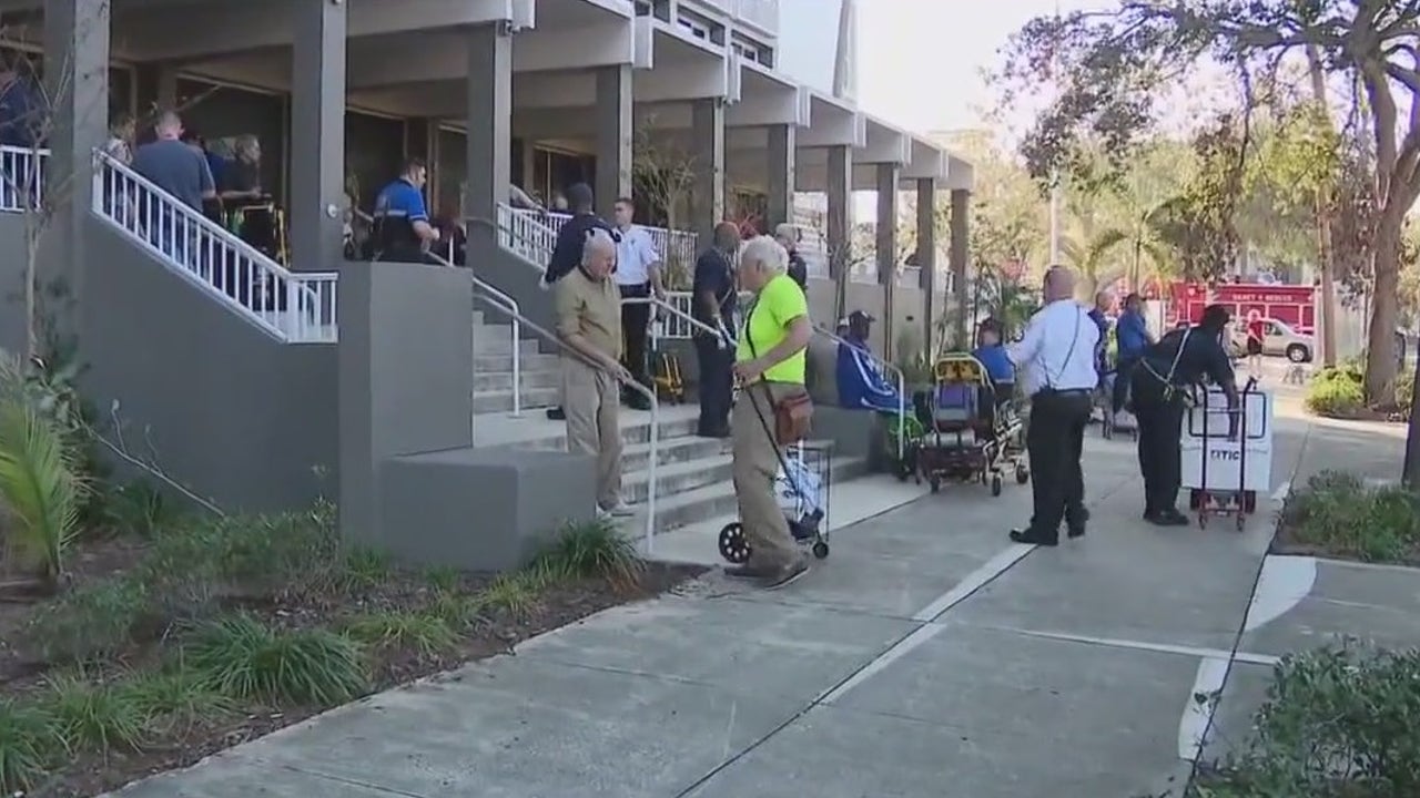 Apartment building evacuated after fire [Video]