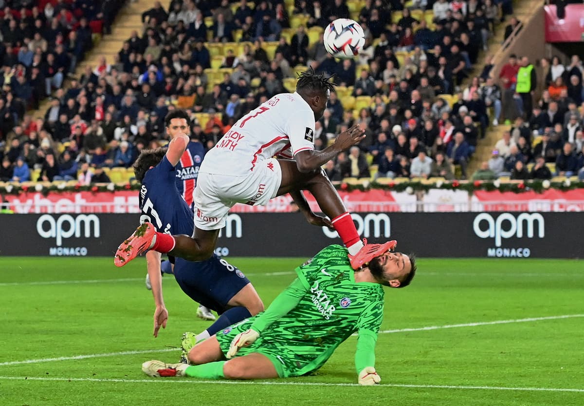 Wilfried Singo apologies to Gianluigi Donnarumma as PSG confirm gruesome facial injury latest [Video]