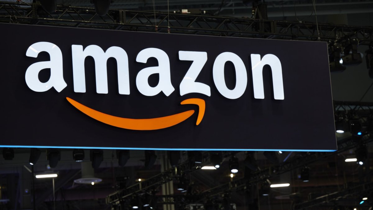 Amazon workers to strike at multiple warehouses, Teamsters say  NBC Chicago [Video]