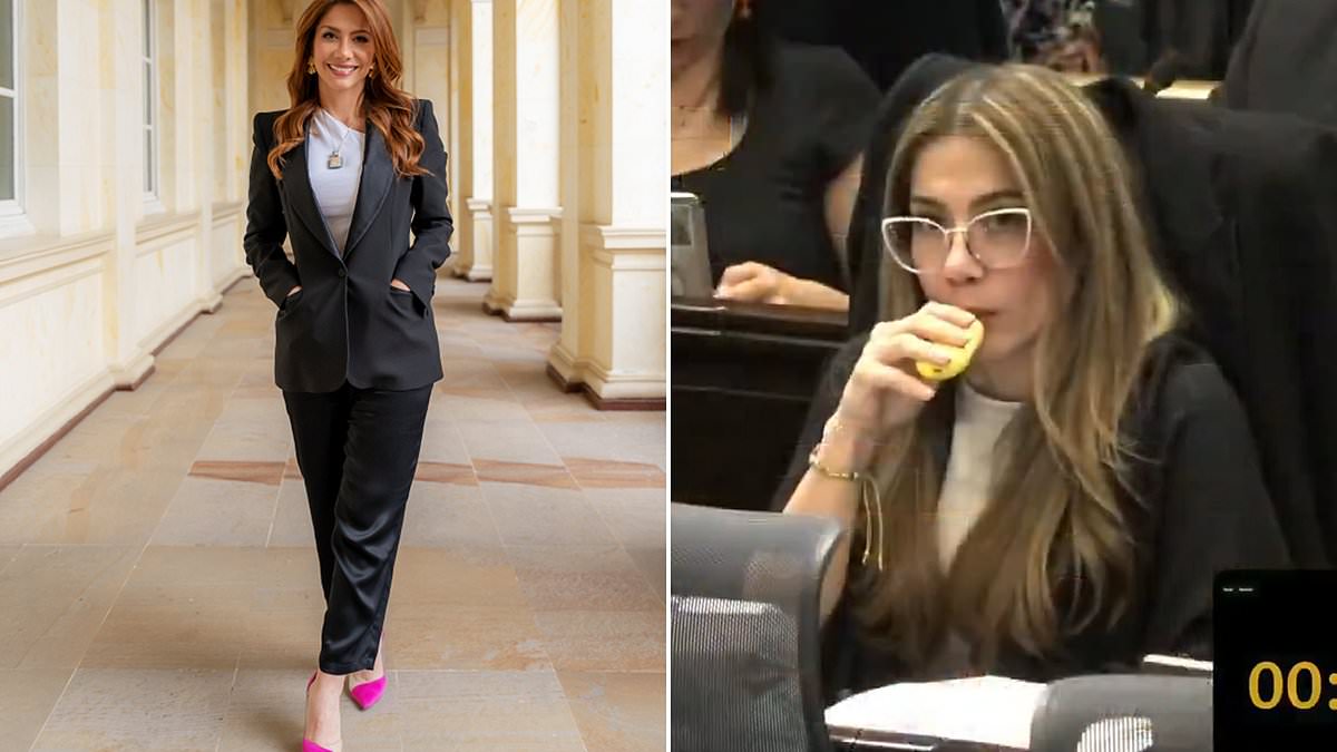 Colombian politician caught on camera vaping during health reform session in congress [Video]