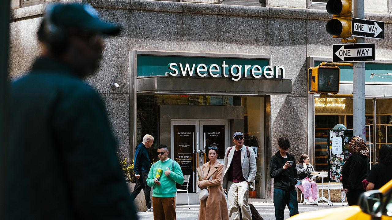 Sweetgreen fights for farmers markets to survive: 