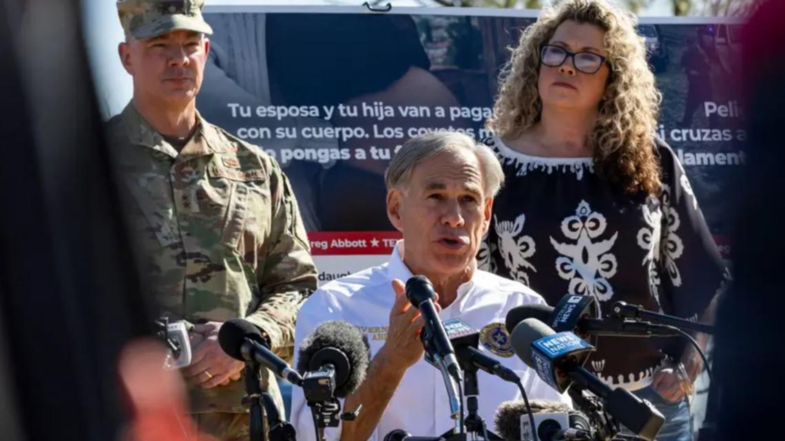 Texas sponsoring billboards to deter migrants from coming to US [Video]