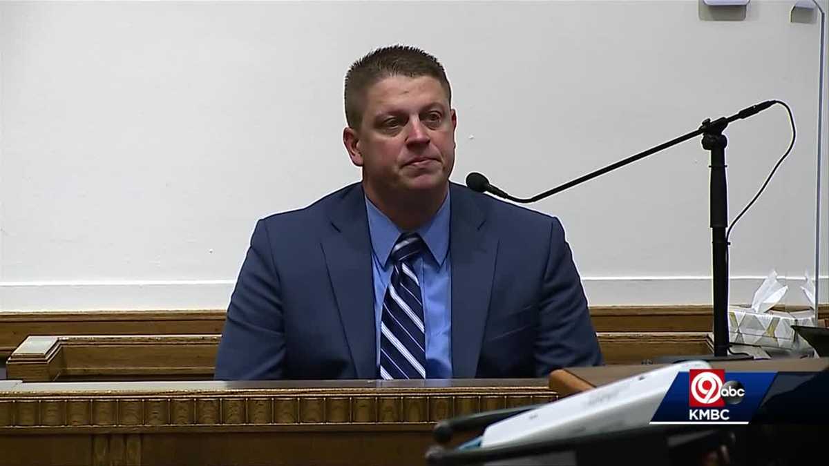 Former Kansas City Detective Eric DeValkenaere sentence commuted [Video]