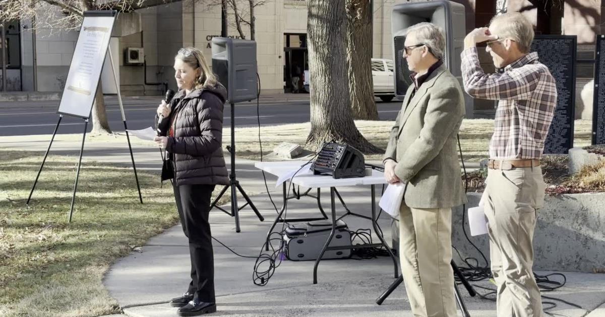 Dr. Megan Littlefield, chief medical officer at RiverStone Health, speaks during homeless memorial [Video]