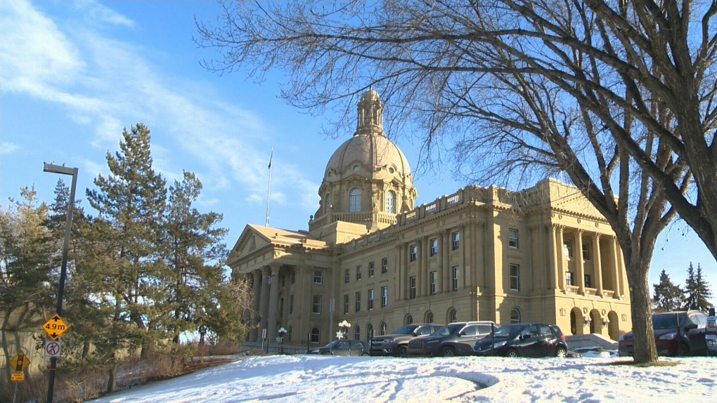 Albertas Auditor General flags network security issues in 3 government departments [Video]