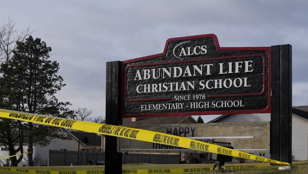 Madison school shooter opened fire on 2nd floor, bullet hit person in adjacent room [Video]