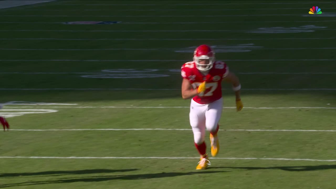 Chiefs Tight End Travis Kelce’s Second Catch of Game Gets Chiefs into Red Zone [Video]