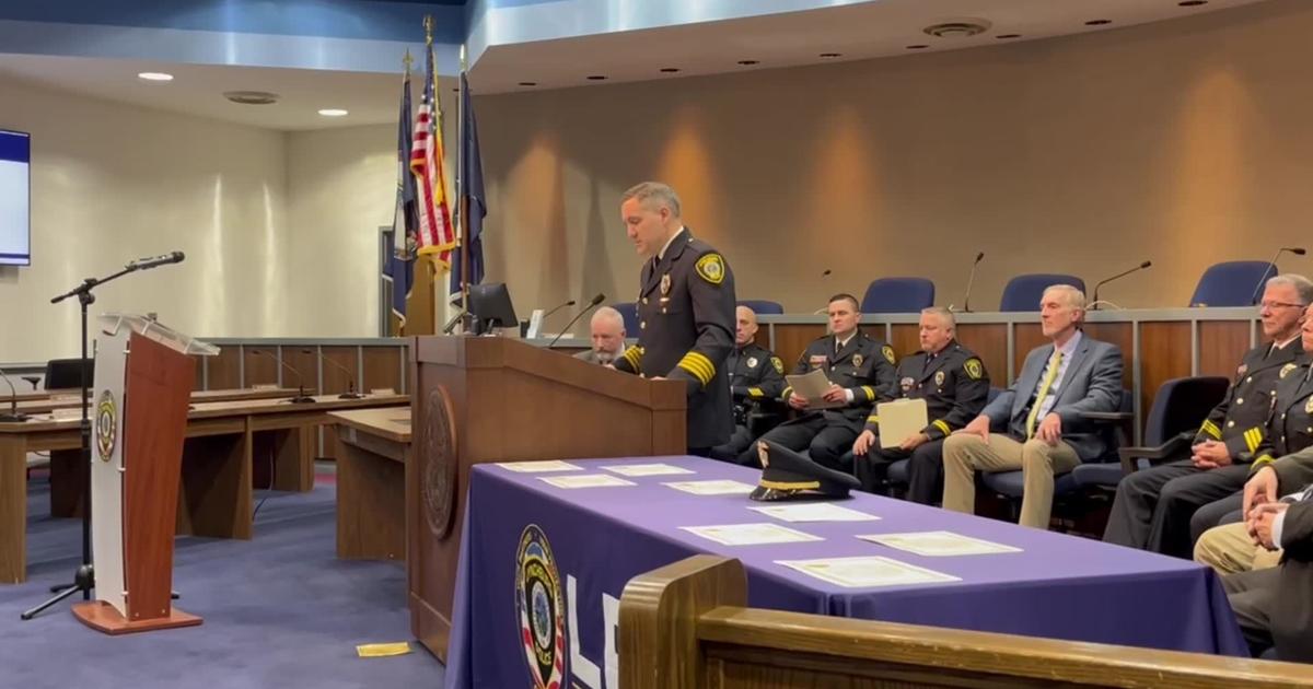 Police Chief Ryan Zuidema welcomes eight new officers [Video]